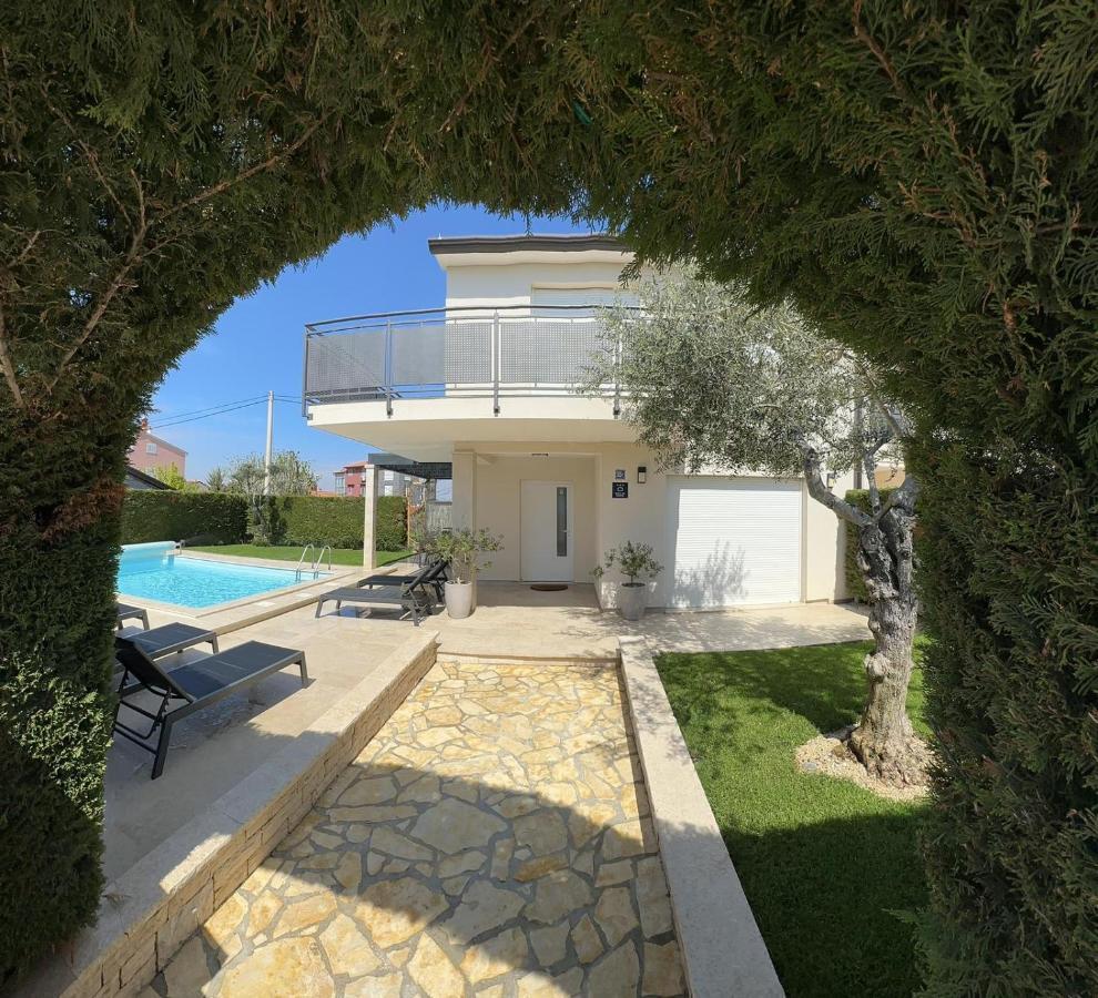 Villa Divina With Private Heated Pool Pula Exteriér fotografie
