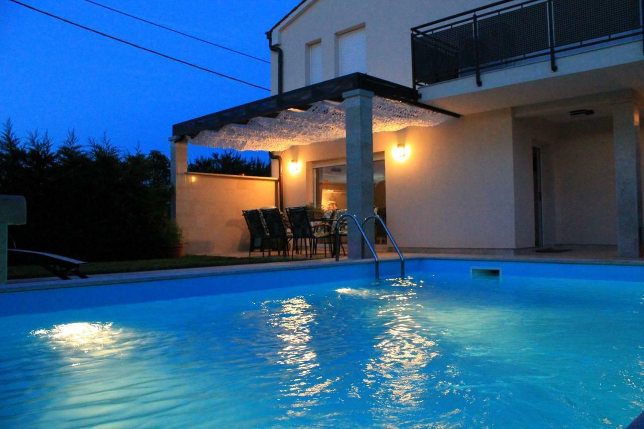 Villa Divina With Private Heated Pool Pula Exteriér fotografie